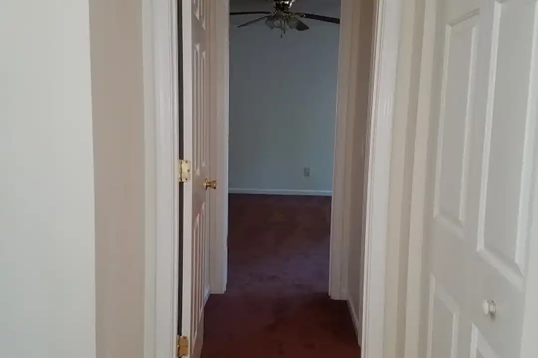 House in Columbia - View 5