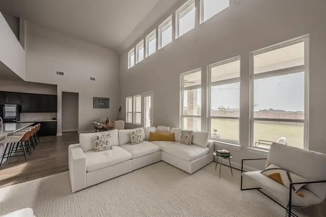 1598 Wintergreen Ave - More