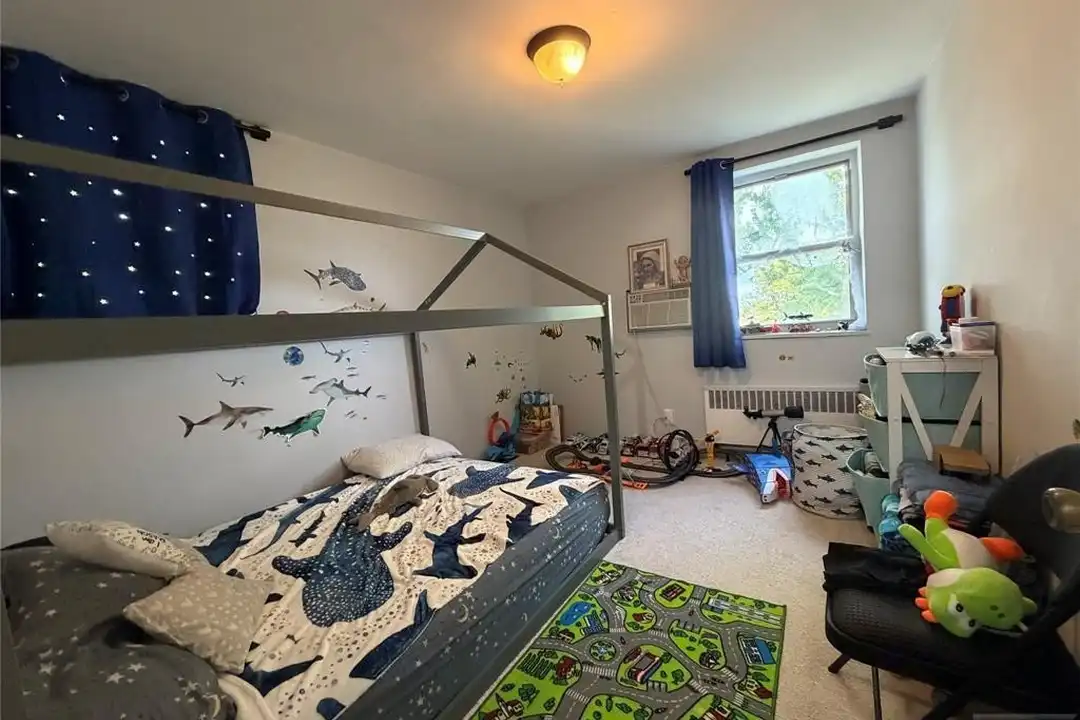 2345 Linwood Ave #5G - More