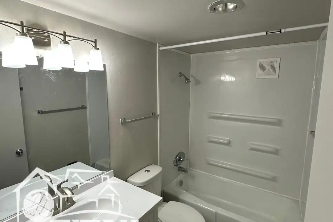 1135 Moreland St unit 1 - More