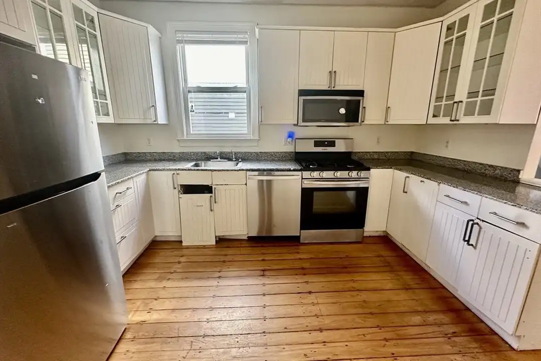 731 Parker St #1 – photo 1