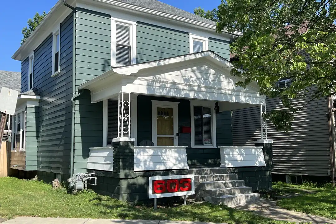 603 McDowell Ave – photo 1 of 17