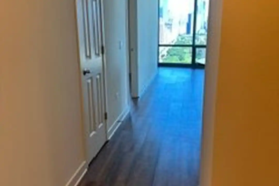 1257 S Michigan Ave - View 6