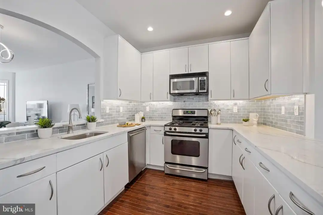 133 Merion Ave - View 3