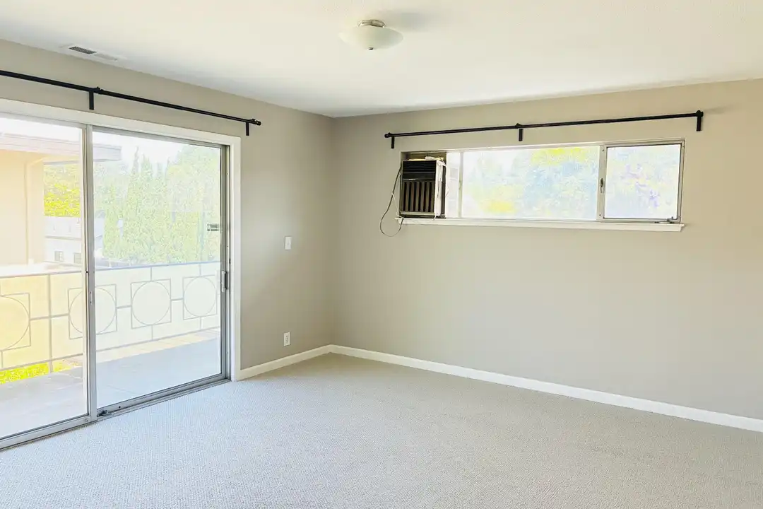 545 Fulton St unit None - View 5