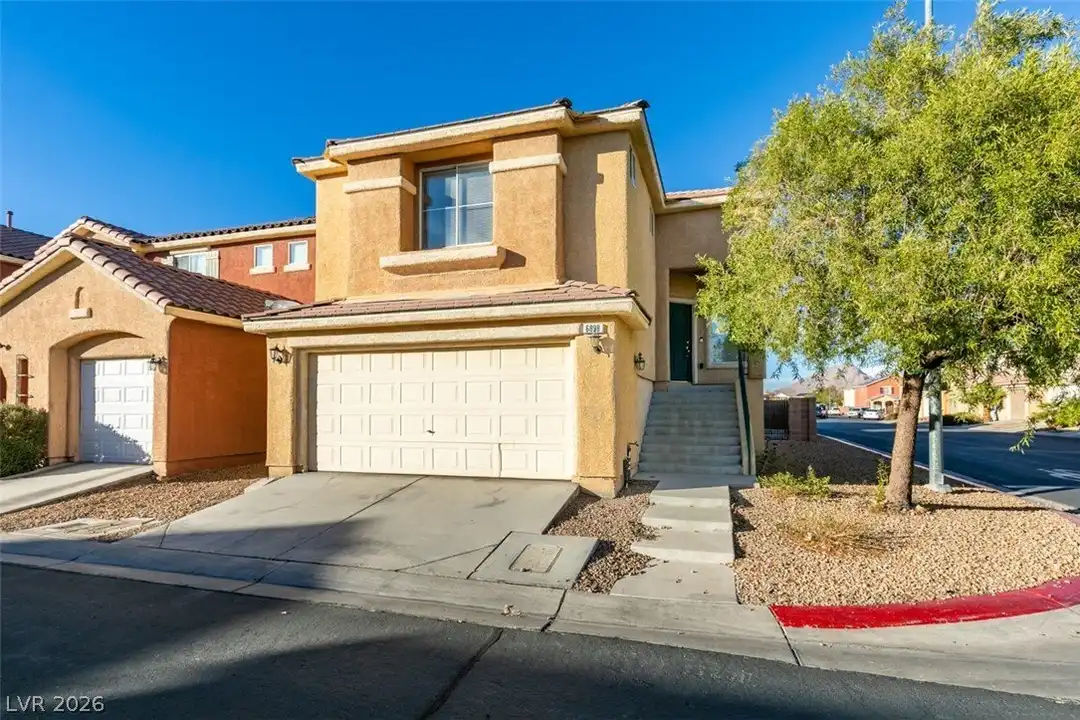 House in Las Vegas - View 3