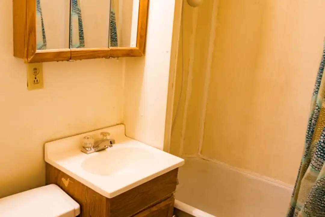1082 11th Ave SE unit #2 – pohled 2