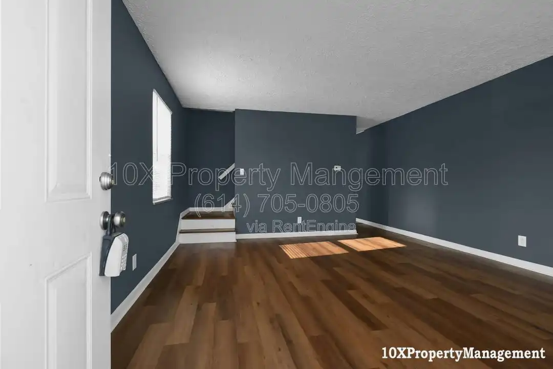 455 S Napoleon Ave - View 4