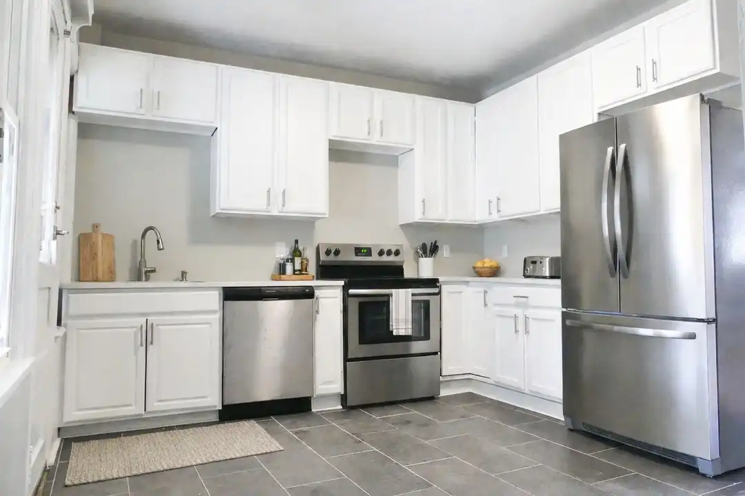 313 Farm St unit 313 Farm St – photo 1