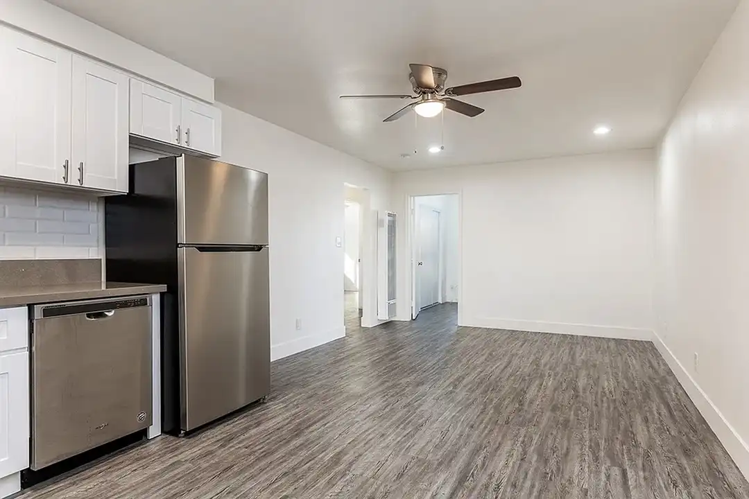 Laurel Pointe Apartments - View 6
