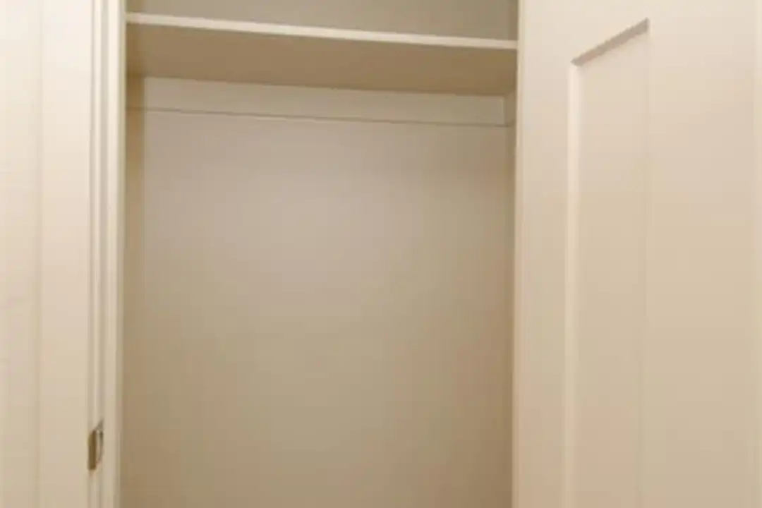 238 N 750 E St - View 4