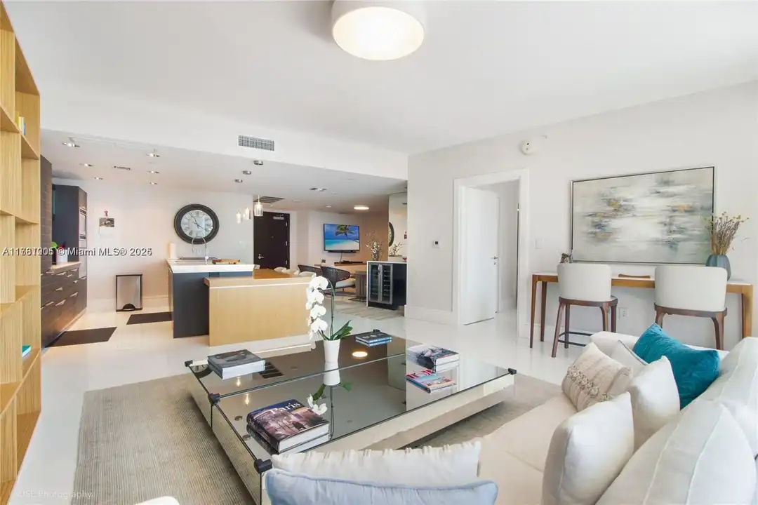 200 Biscayne Blvd Way unit 3108 - View 4