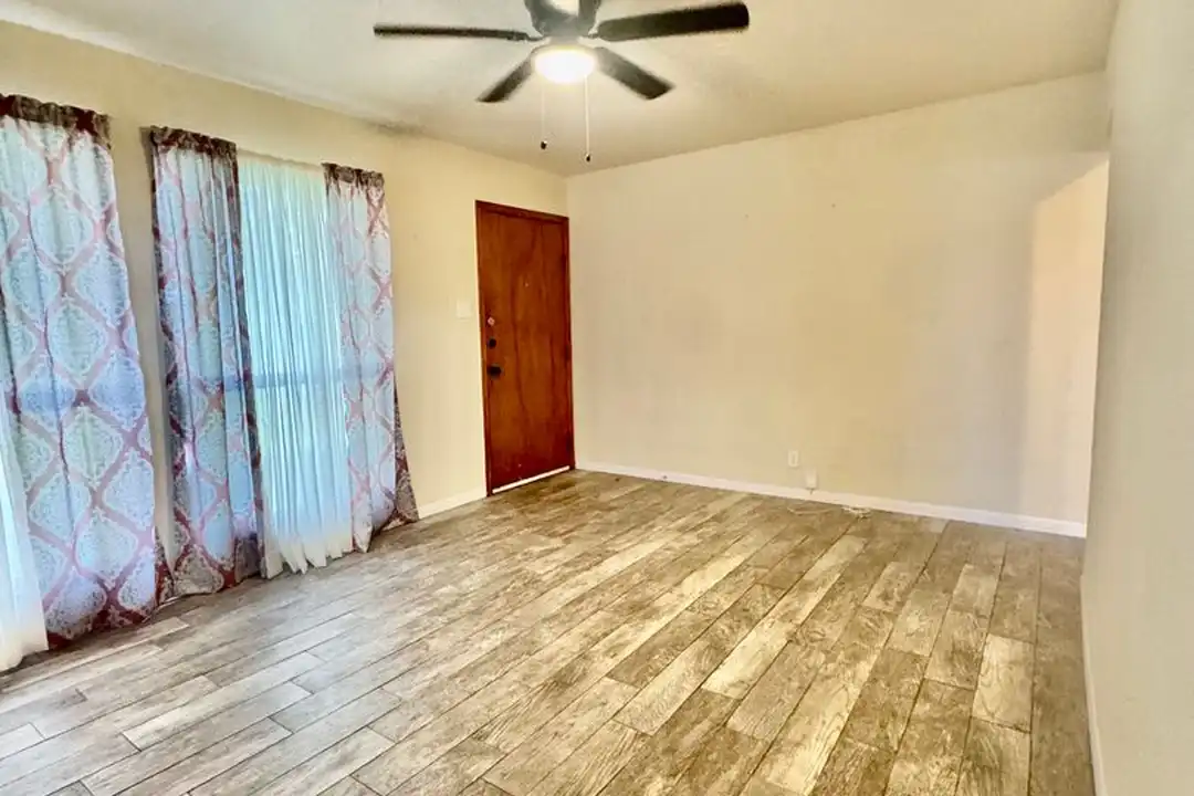 2709 Milo St - View 6