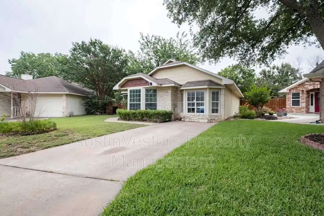 House in Austin - View 3