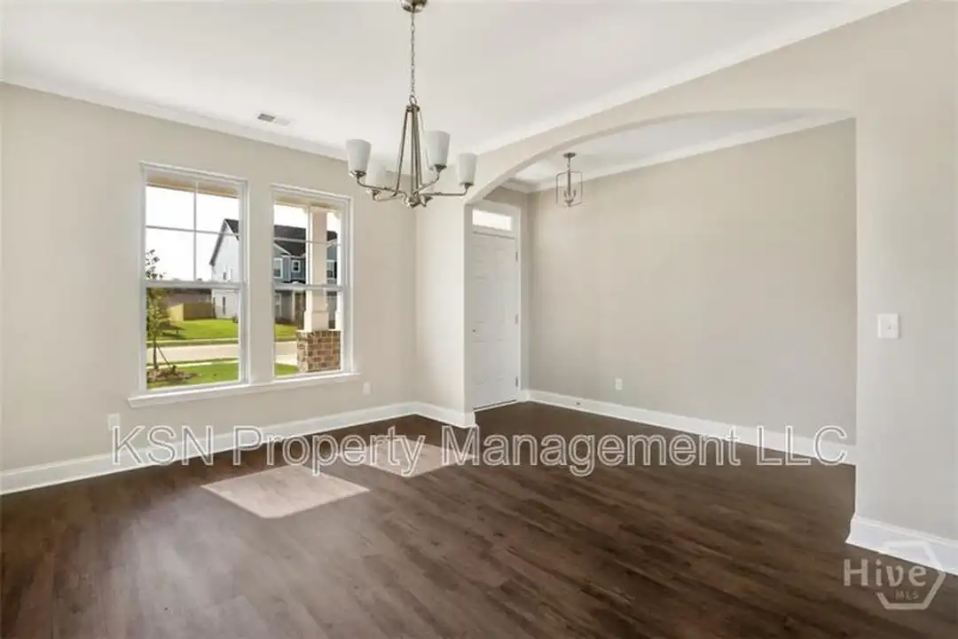 196 Brickhill Cir - View 3