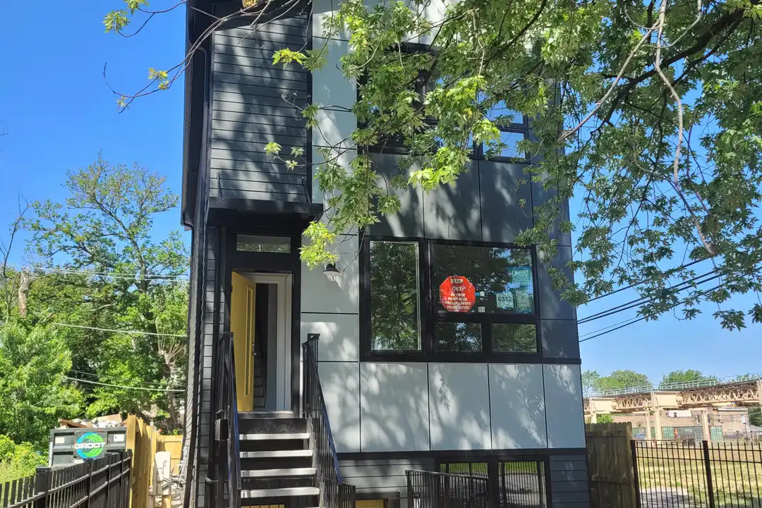 6312 S Rhodes Ave unit GA - View 5