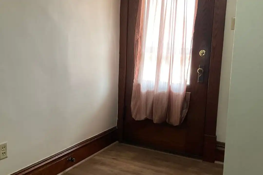 112 W Main St - View 6