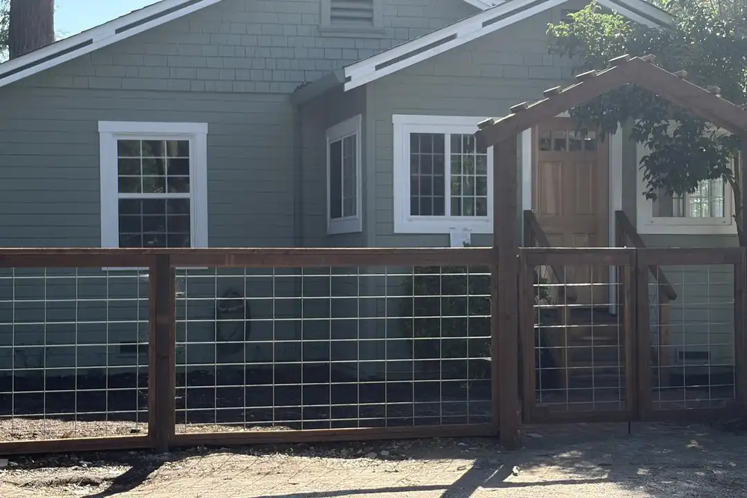 18495 Riverside Dr - View 3