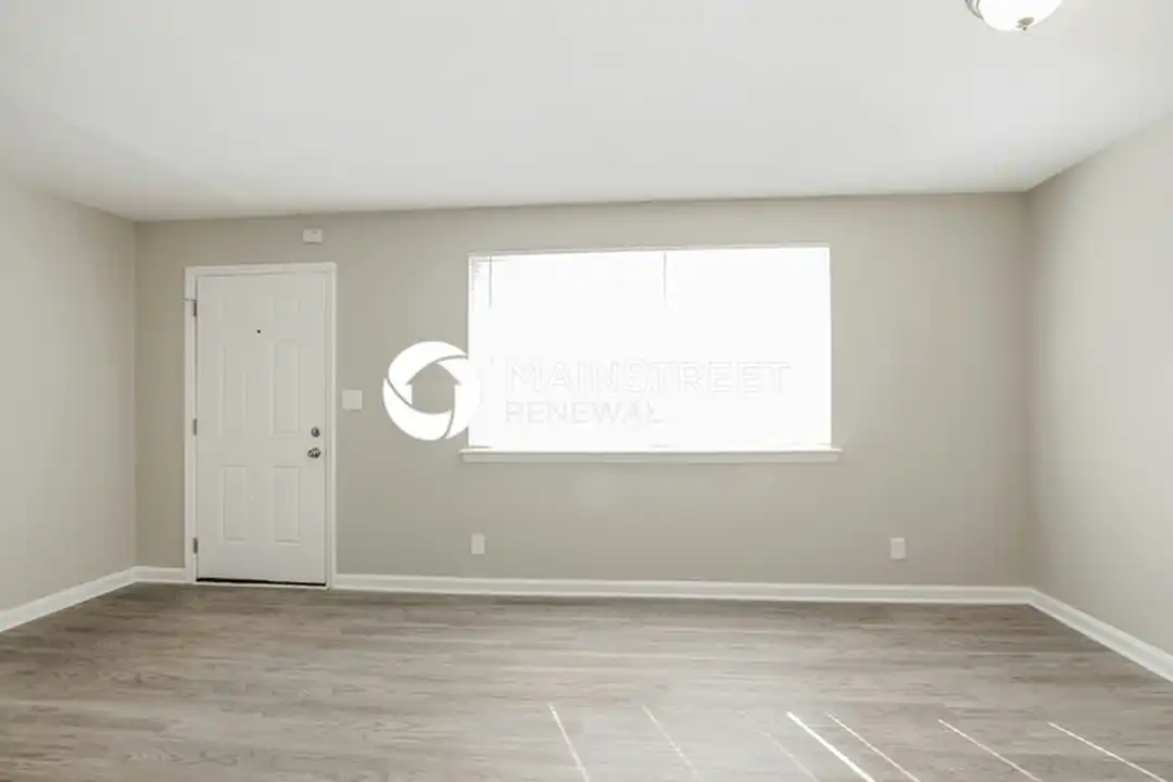 1913 Finchley Dr - View 2