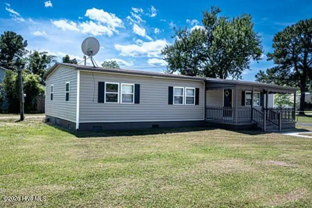 176 Pine St - View 3