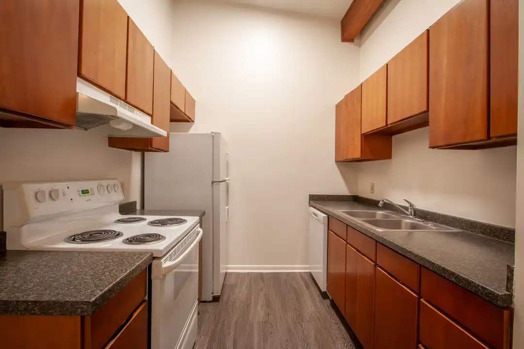 224 Highland Ave - View 2
