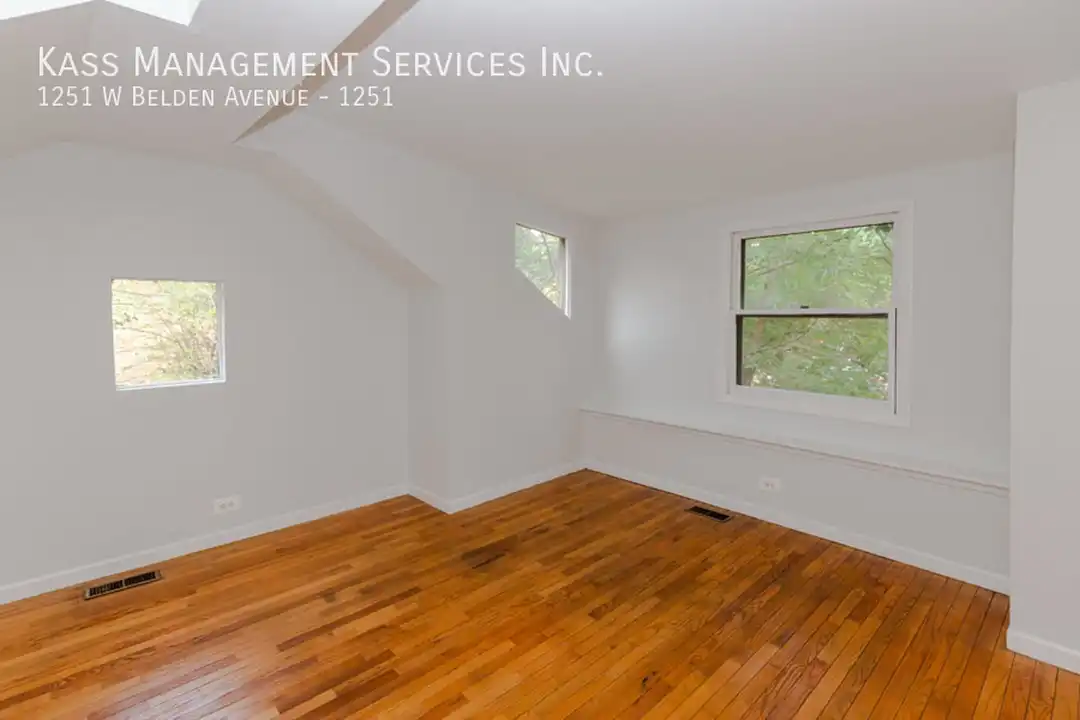 1251 W Belden Ave - View 6