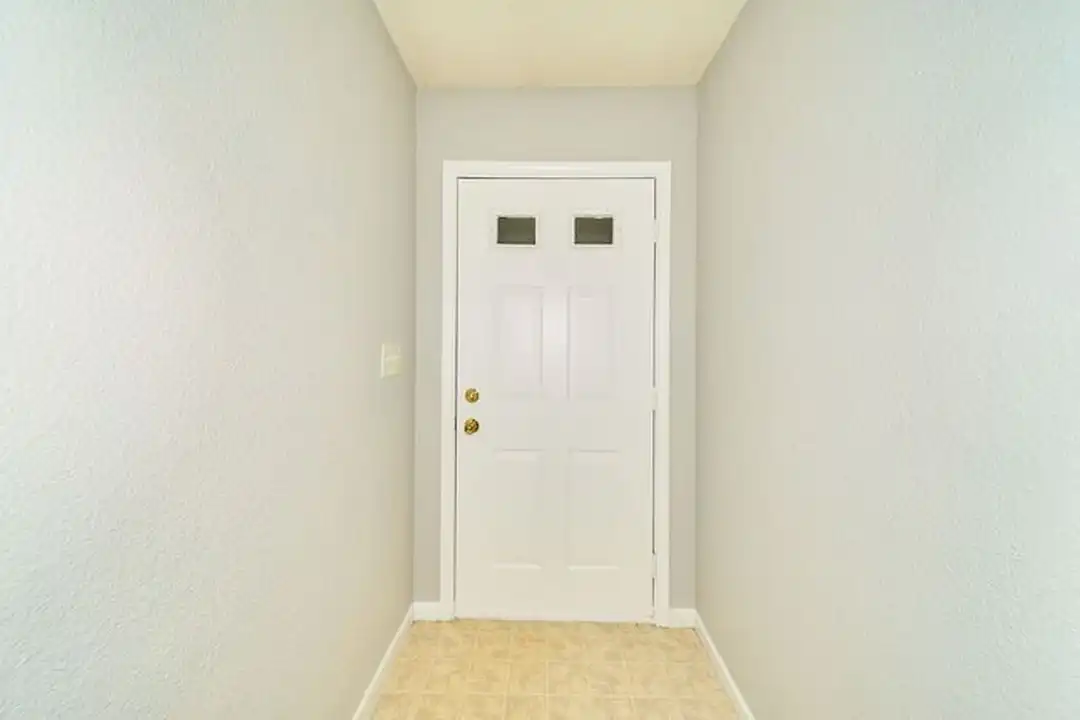 8133 Maple Stream Ln - View 2