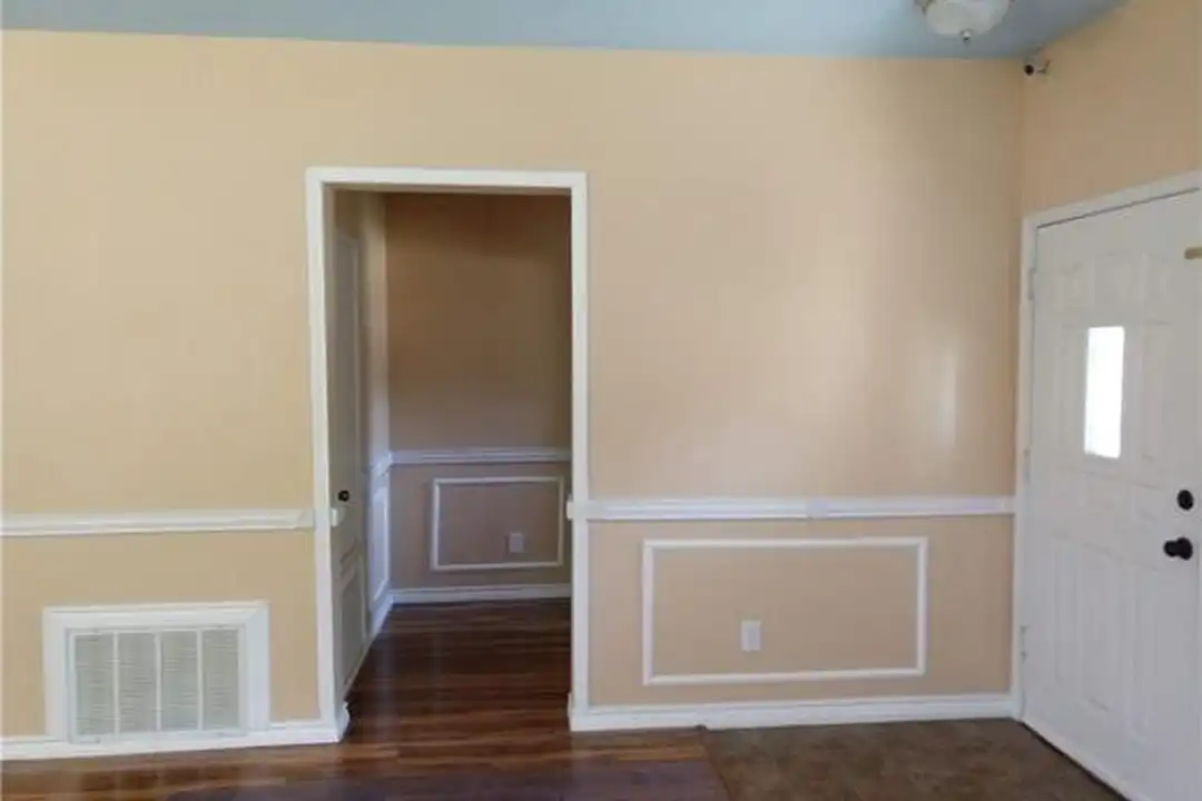 601 Carol Way - View 4