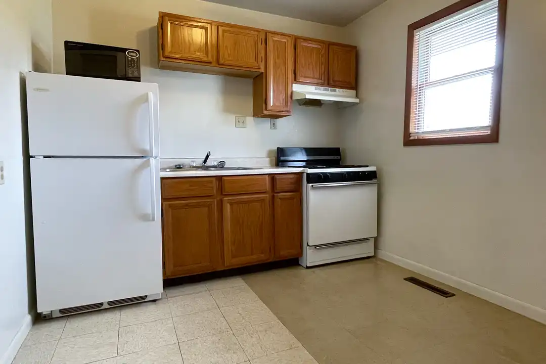 401 E Snider St unit # 3 – photo 1