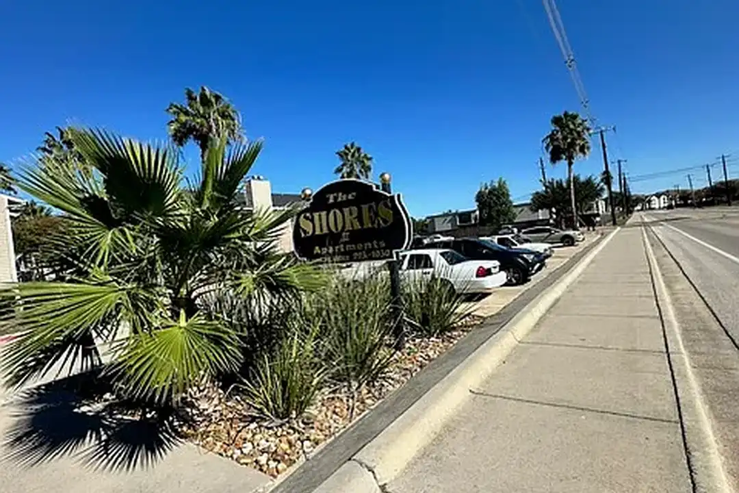 The Shores Apartments – photo 1