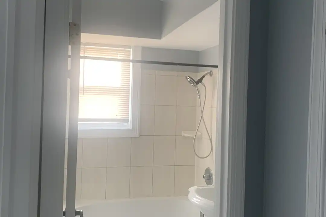 4820 C St SE unit 304 - More