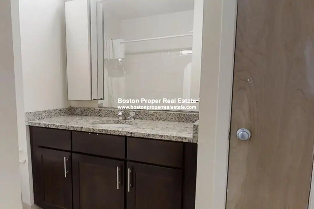 154 N Beacon St - More