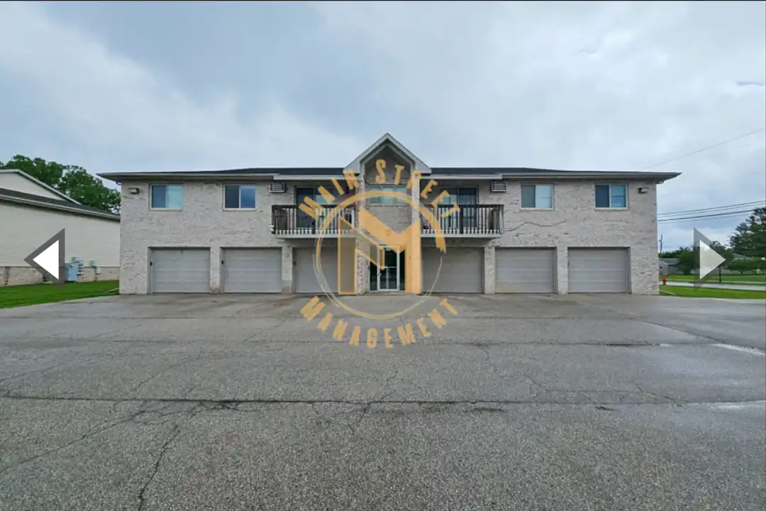 417 Pecor St unit 5 – photo 1 of 10