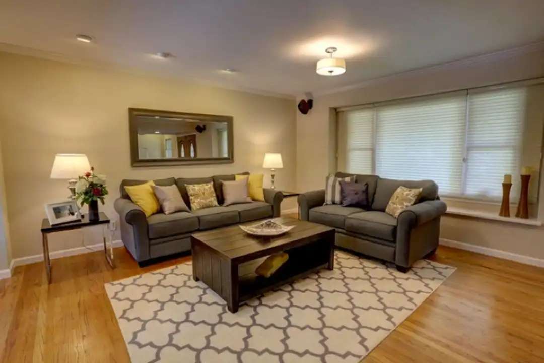 3185 Temple Ct - View 5