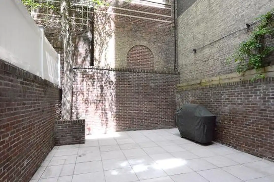 53 E 64th St unit TH – pohled 3