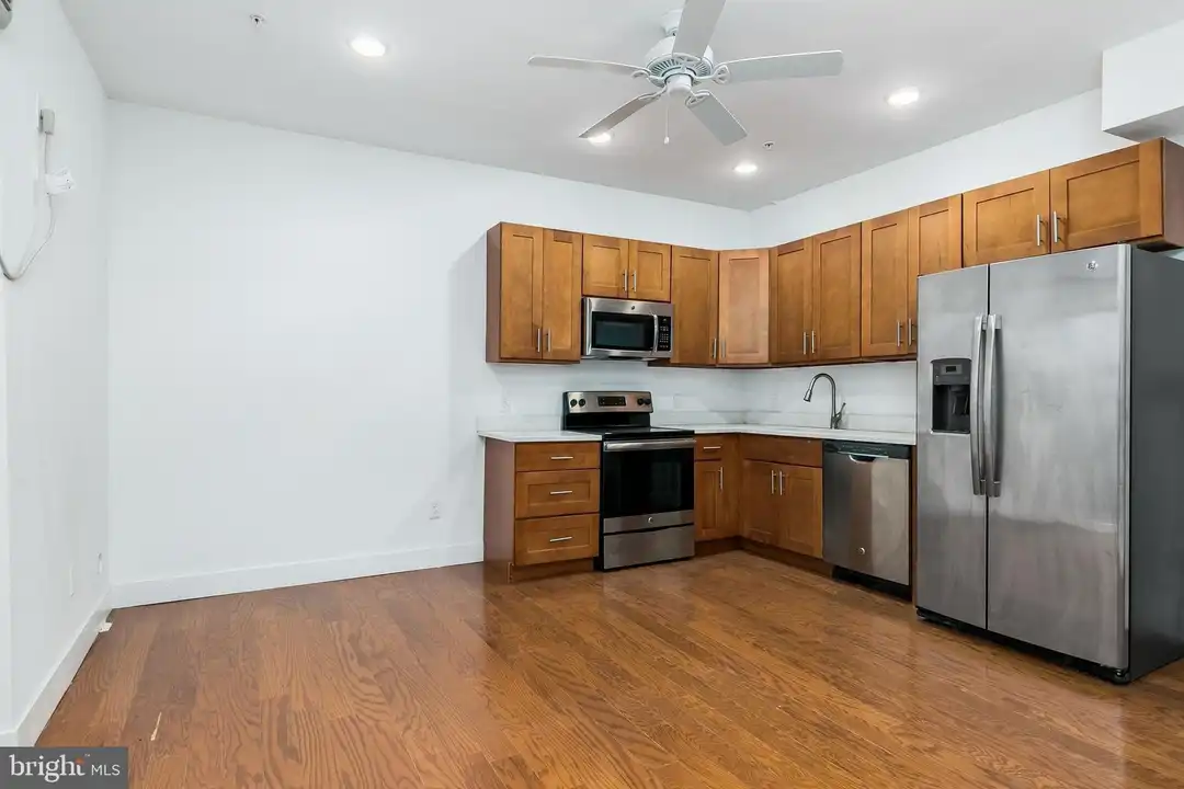 1639 Poplar St #LL2 – pohled 4