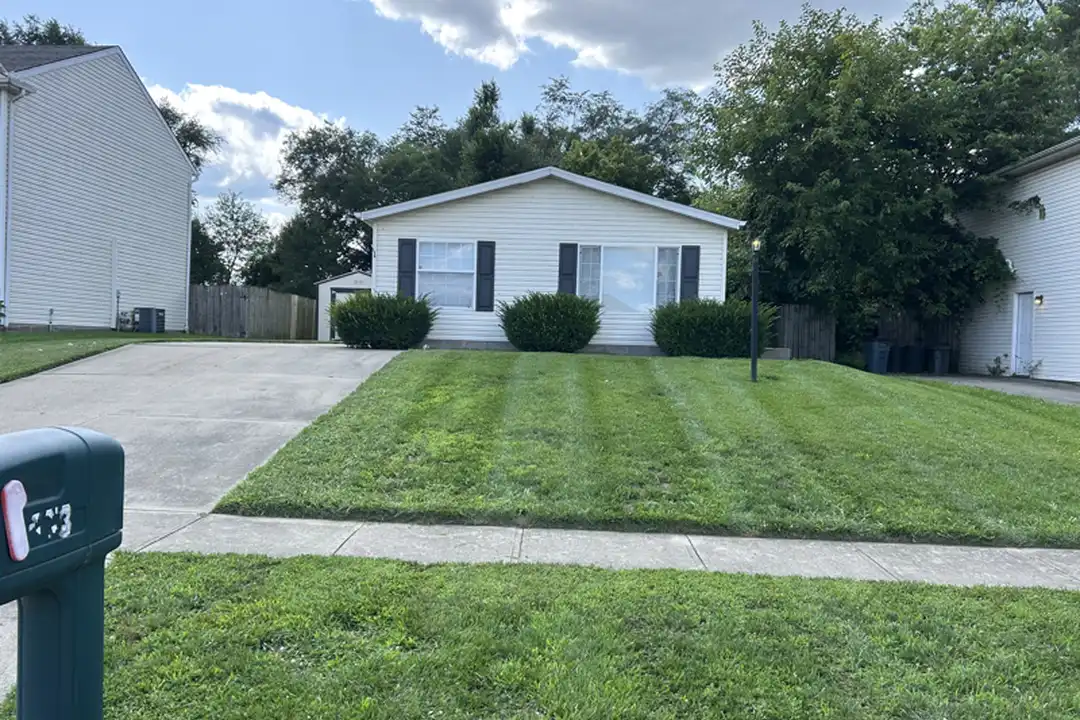 713 Diamond Loop – photo 1