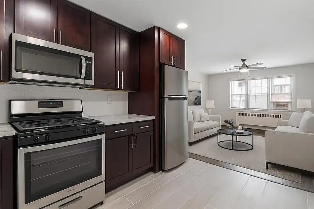Apartment in Moorestown - View 3
