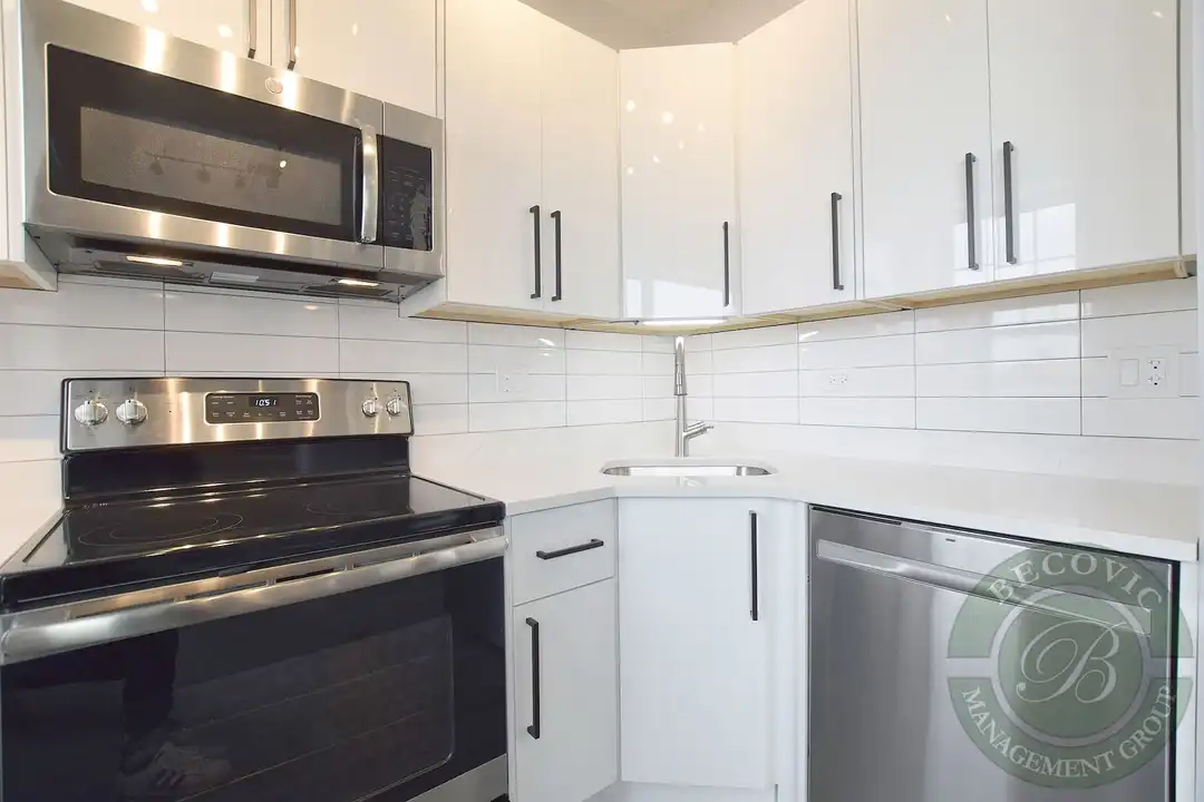 7645 N Sheridan Rd unit 302 – pohled 3
