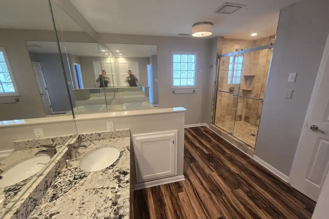 5901 McLean St - More