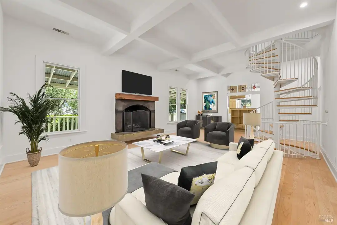 1533 Allyn Ave - View 3