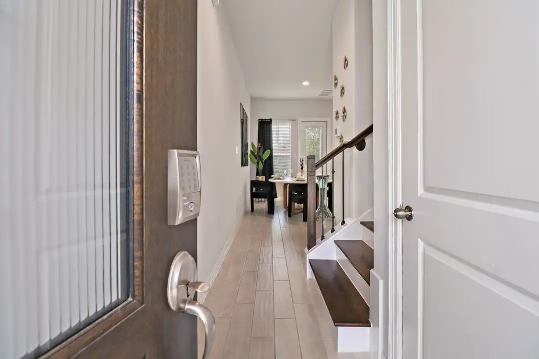 11002 Cres Light Way - View 3