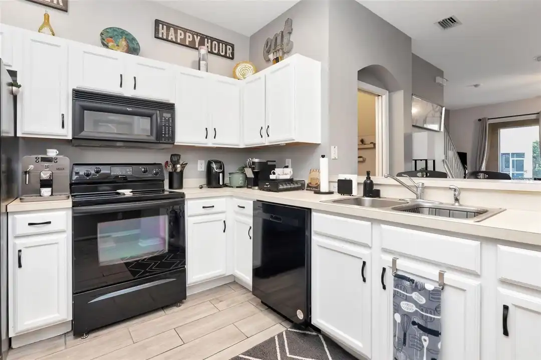 10033 Tranquility Way - More