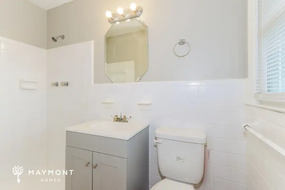 2 Summit Ave - More