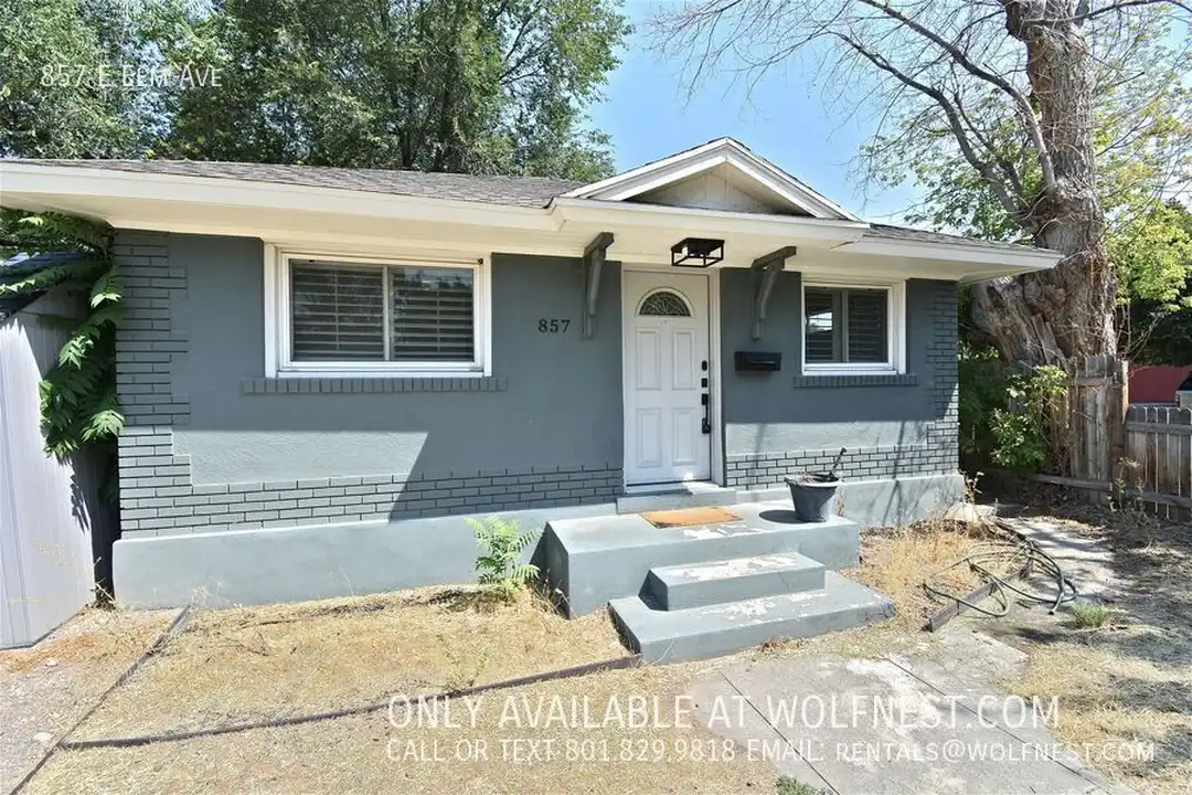 857 Elm Ave – photo 1