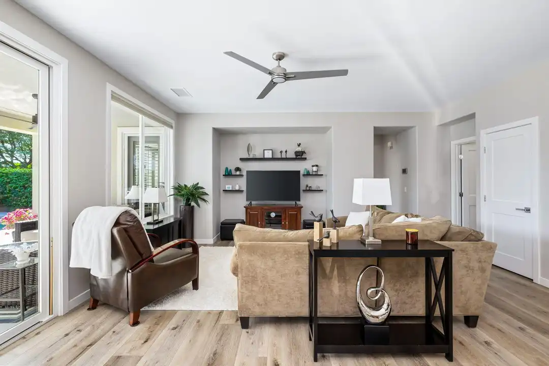 61726 Toro Canyon Way - More