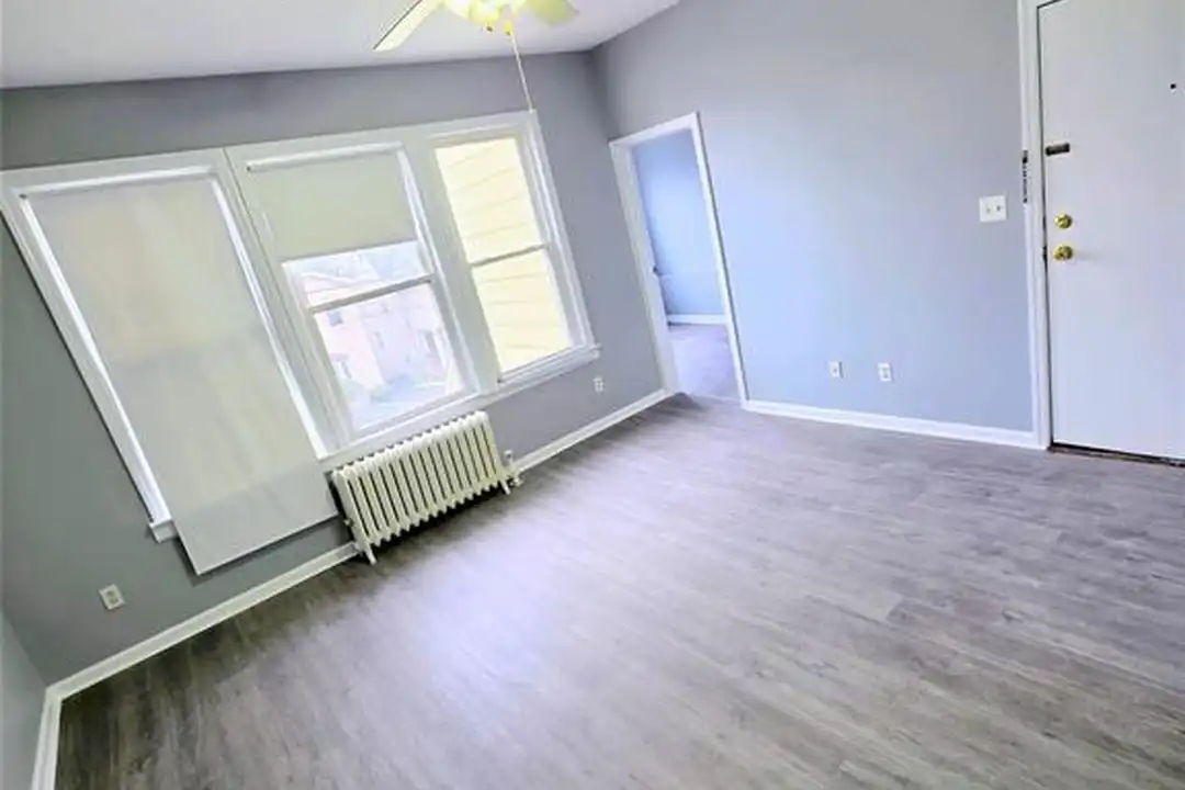 245 Beech St unit 2 - View 4