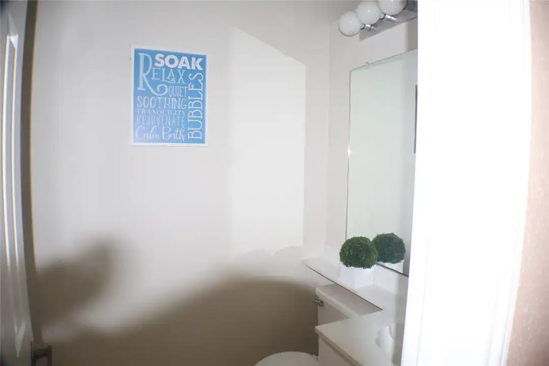 Apartment in Houston - View 5