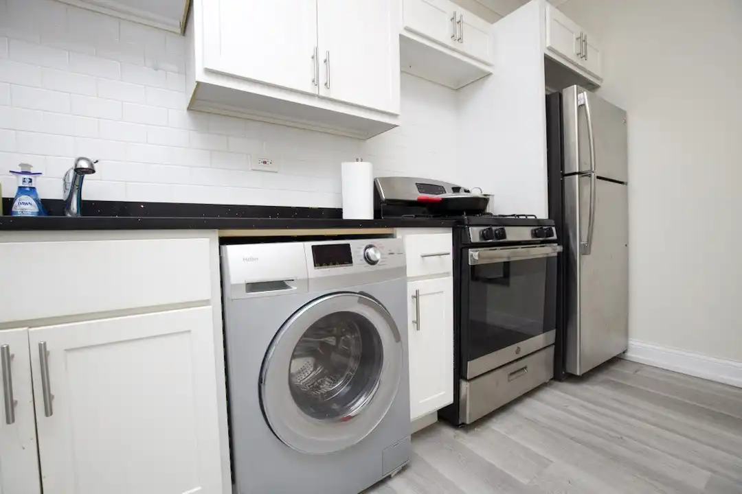725 W Roscoe St unit N2 - View 6