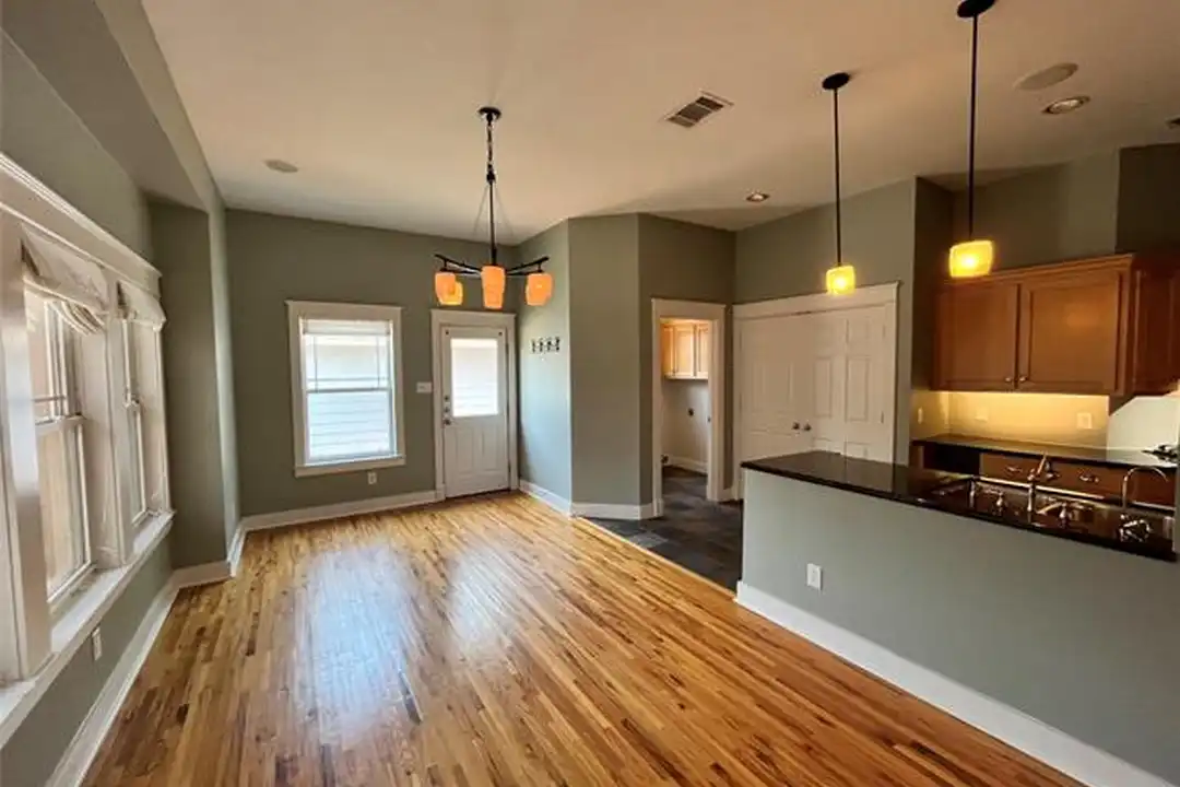 709 Roberts St - View 5